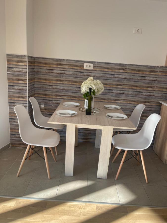 R&B Apartment City Center Ohrid Esterno foto