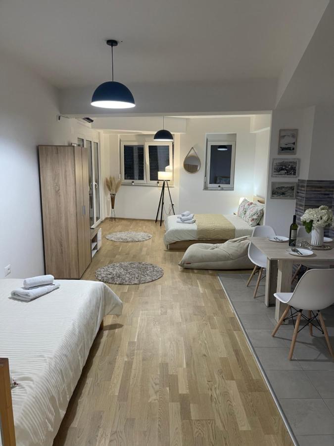 R&B Apartment City Center Ohrid Esterno foto
