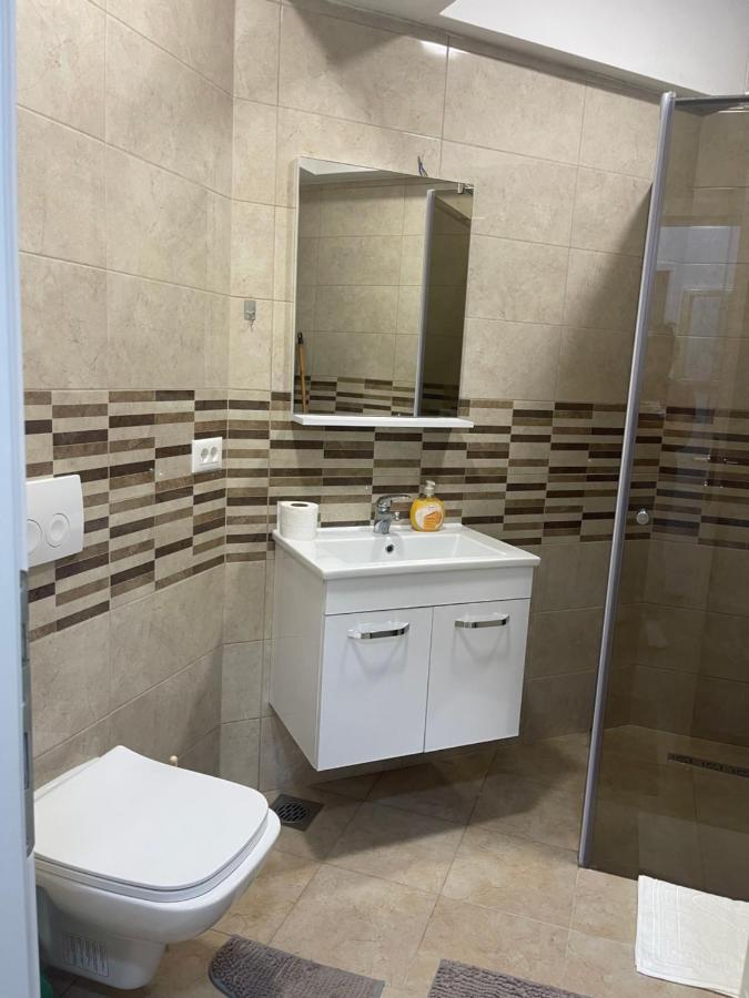 R&B Apartment City Center Ohrid Esterno foto