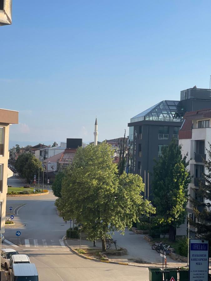 R&B Apartment City Center Ohrid Esterno foto